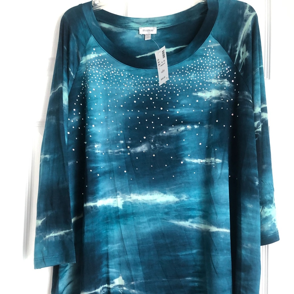 Avenue - NWT- 18/20 Tunic blouse